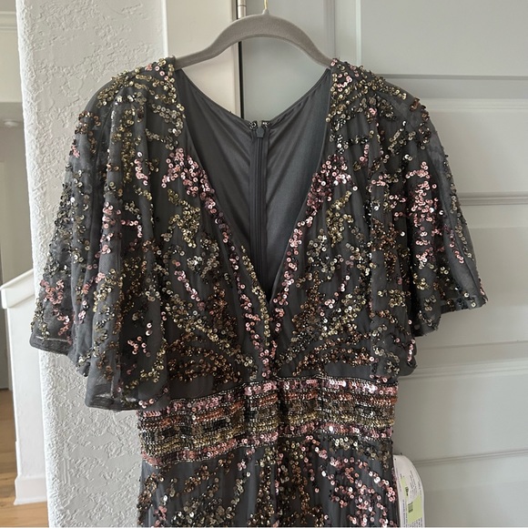 NWT Mac Duggal Cape Sleeve Embellished Gown 5439 - Picture 3 of 9